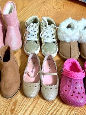 Girls size 9 shoe bundle. Boots, fleece lined crocs, sneakers, ballet flats